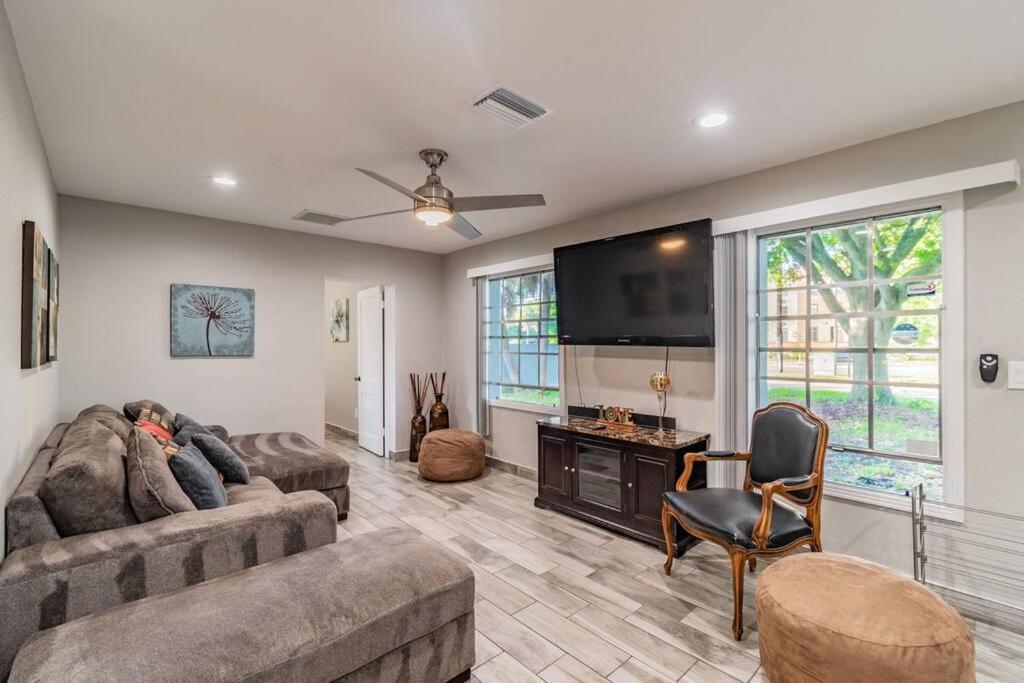 タンパ Town 'N' Country Cozy Corner, Your Florida Fun Hubヴィラ エクステリア 写真